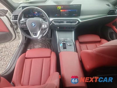 Zdjęcie 8 z 12 samochodu: 2024 BMW I4 EDRIVE 35 VIN:WBY43AW0XRFR72851 - miniatura