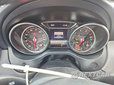 Zdjęcie 9 z 12 samochodu: 2019 MERCEDES-BENZ CLA 250 VIN:WDDSJ4EB0KN740246 - miniatura