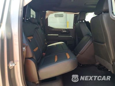 Zdjęcie 10 z 13 samochodu: 2025 GMC SIERRA K1500 AT4 VIN:3GTUUEE85SG242492 - miniatura