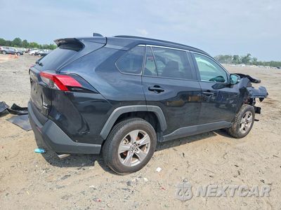 Trzecie zdjęcie samochodu z tyłu: 2025 TOYOTA RAV4 XLE VIN:2T3P1RFV0SC541214 - miniatura