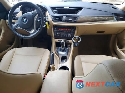 Zdjęcie 8 z 13 samochodu: 2015 BMW X1 SDRIVE28I VIN:WBAVM1C56FV315465 - miniatura