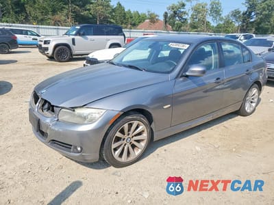 2011 BMW 328 I SULEV WBAPH5C56BA447356 - główne zdjęcie licytacji z USA - miniatura