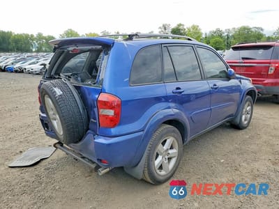 Trzecie zdjęcie samochodu z tyłu: 2005 TOYOTA RAV4 BASE VIN:JTEHD20V056042635 - miniatura
