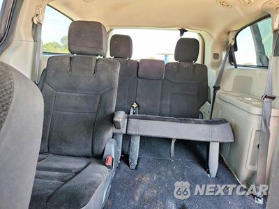 Zdjęcie 10 z 13 samochodu: 2018 DODGE GRAND CARAVAN SE VIN:2C4RDGBG8JR156356 - miniatura