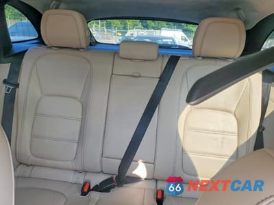 Zdjęcie 10 z 13 samochodu: 2019 JAGUAR F-PACE PRESTIGE VIN:SADCK2GX4KA351923 - miniatura
