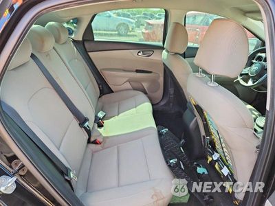 Zdjęcie 10 z 12 samochodu: 2021 KIA FORTE LXS VIN:3KPF24AD3ME305020 - miniatura