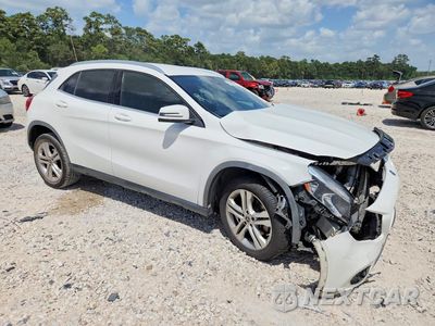 Czwarte zdjęcie samochodu z boku: 2019 MERCEDES-BENZ GLA 250 VIN:WDCTG4EB9KJ549486 - miniatura
