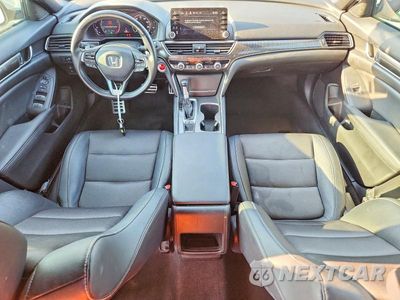 Zdjęcie 8 z 12 samochodu: 2019 HONDA ACCORD SPORT VIN:1HGCV1F31KA019824 - miniatura