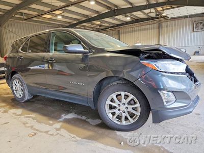 Czwarte zdjęcie samochodu z boku: 2019 CHEVROLET EQUINOX LT VIN:2GNAXKEVXK6182274 - miniatura