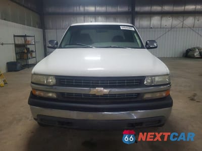 Piąte zdjęcie samochodu w środku: 1999 CHEVROLET SILVERADO K2500 VIN:1GCGK29U7XZ210854 - miniatura