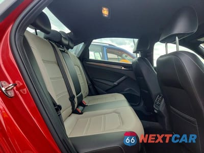 Zdjęcie 10 z 12 samochodu: 2021 VOLKSWAGEN PASSAT R-LINE VIN:1VWMA7A31MC008643 - miniatura