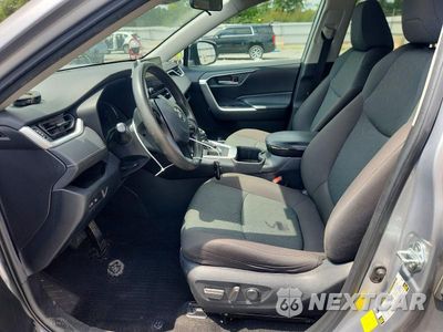 Zdjęcie 7 z 12 samochodu: 2023 TOYOTA RAV4 XLE VIN:2T3W1RFV8PC226051 - miniatura