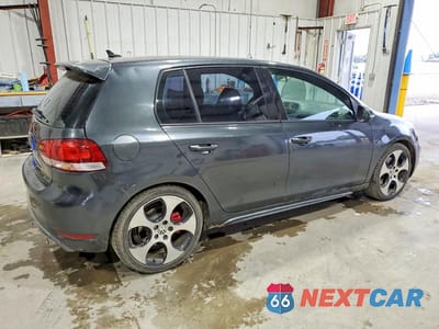 Trzecie zdjęcie samochodu z tyłu: 2010 VOLKSWAGEN GTI VIN:WVWHV7AJXAW151933 - miniatura