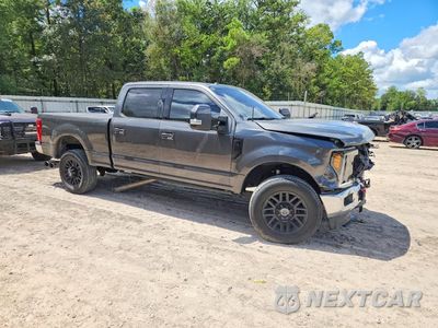 Czwarte zdjęcie samochodu z boku: 2017 FORD F250 SUPER DUTY VIN:1FT7W2BT4HEF31801 - miniatura