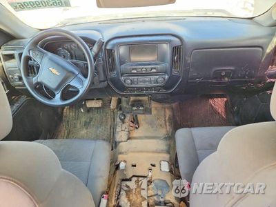 Zdjęcie 8 z 12 samochodu: 2018 CHEVROLET SILVERADO K1500 VIN:3GCUKNEC6JG472969 - miniatura