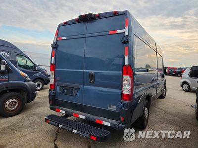 Trzecie zdjęcie samochodu z tyłu: 2019 RAM PROMASTER 3500 DELIVERY VAN VIN:3C6URVJG5KE548271 - miniatura