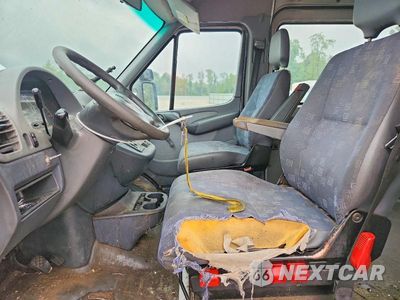 Zdjęcie 7 z 12 samochodu: 2006 DODGE SPRINTER 2 - DELIVERY VAN VIN:WD0PD644565936301 - miniatura