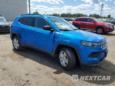 Czwarte zdjęcie samochodu z boku: 2022 JEEP COMPASS LATITUDE VIN:3C4NJDBB3NT133998 - miniatura