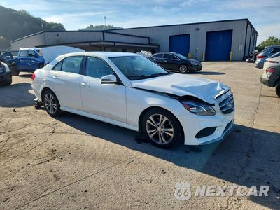 Czwarte zdjęcie samochodu z boku: 2016 MERCEDES-BENZ E 250 BLUETEC VIN:WDDHF9HBXGB200965 - miniatura