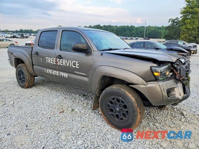 Czwarte zdjęcie samochodu z boku: 2013 TOYOTA TACOMA DOUBLE CAB PRERUNNER VIN:5TFJU4GN7DX033415 - miniatura