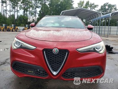 Piąte zdjęcie samochodu w środku: 2018 ALFA ROMEO STELVIO TI SPORT VIN:ZASFAKNN5J7C06194 - miniatura