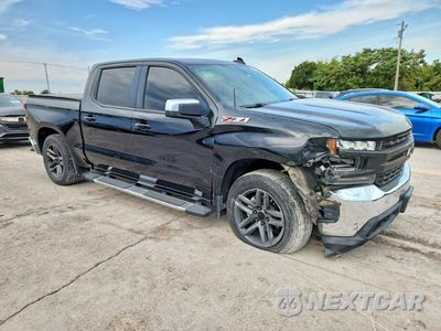 Czwarte zdjęcie samochodu z boku: 2019 CHEVROLET SILVERADO K1500 LT VIN:1GCUYDEDXKZ152038 - miniatura