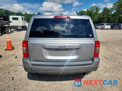 Zdjęcie 6 z 14 samochodu: 2015 JEEP PATRIOT SPORT VIN:1C4NJPBB9FD107348 - miniatura