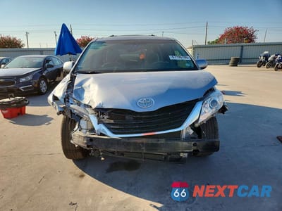 Piąte zdjęcie samochodu w środku: 2014 TOYOTA SIENNA LE VIN:5TDKK3DC1ES430875 - miniatura