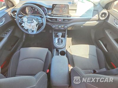 Zdjęcie 8 z 12 samochodu: 2023 KIA FORTE LXS VIN:3KPF24AD8PE515441 - miniatura