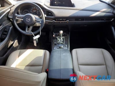 Zdjęcie 8 z 13 samochodu: 2023 MAZDA CX-30 PREFERRED VIN:3MVDMBCM1PM555058 - miniatura