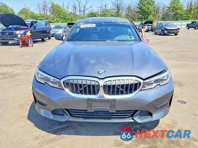 Piąte zdjęcie samochodu w środku: 2022 BMW 330XI VIN:3MW5R7J04N8C71768 - miniatura
