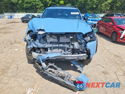 Piąte zdjęcie samochodu w środku: 2025 TOYOTA 4RUNNER TRD OFF-ROAD PREMIUM VIN:JTEVA5BR2S5035782 - miniatura