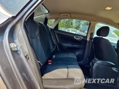 Zdjęcie 10 z 12 samochodu: 2019 NISSAN SENTRA SR VIN:3N1AB7AP2KY451400 - miniatura
