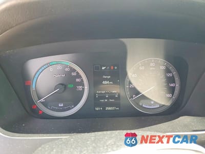 Zdjęcie 9 z 12 samochodu: 2016 HYUNDAI SONATA HYBRID SE VIN:KMHE24L16GA009121 - miniatura