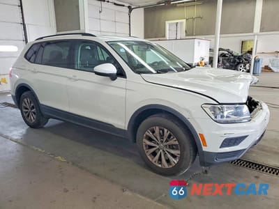 Czwarte zdjęcie samochodu z boku: 2019 VOLKSWAGEN TIGUAN S VIN:3VV0B7AX9KM044921 - miniatura