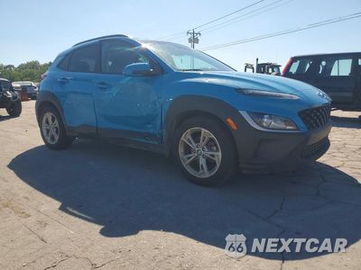 Czwarte zdjęcie samochodu z boku: 2023 HYUNDAI KONA SEL VIN:KM8K62AB6PU980013 - miniatura