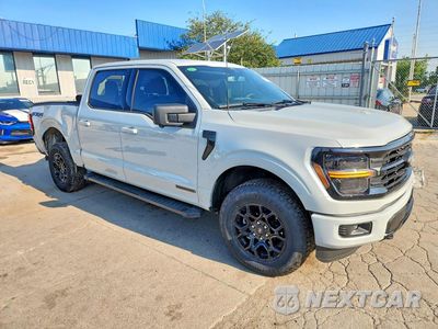 Czwarte zdjęcie samochodu z boku: 2024 FORD F150 XLT VIN:1FTFW3LD8RFB86955 - miniatura