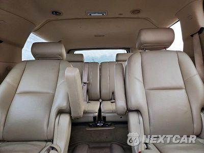 Zdjęcie 10 z 13 samochodu: 2010 CHEVROLET SUBURBAN K1500 LTZ VIN:1GNUKKE31AR273981 - miniatura