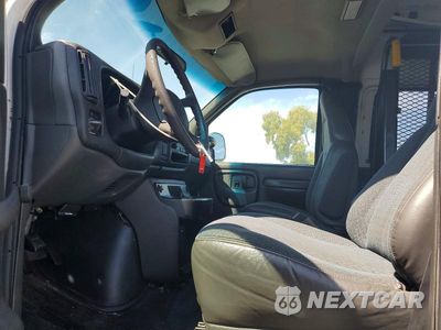 Zdjęcie 7 z 12 samochodu: 2005 CHEVROLET EXPRESS VIN:1GCGG25R221130761 - miniatura