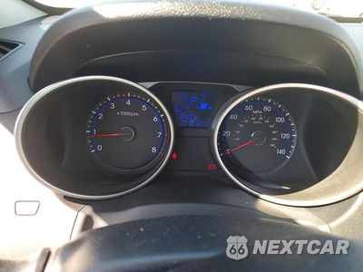 Zdjęcie 9 z 14 samochodu: 2013 HYUNDAI TUCSON GLS VIN:KM8JU3ACXDU657207 - miniatura