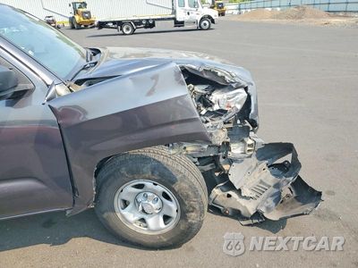 Zdjęcie 9 z 10 samochodu: 2018 TOYOTA TACOMA SR VIN:5TFRX5GN4JX129305 - miniatura