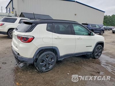 Trzecie zdjęcie samochodu z tyłu: 2020 JEEP COMPASS LATITUDE VIN:3C4NJDBB7LT173370 - miniatura