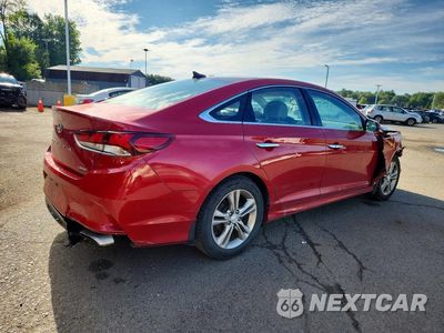 Trzecie zdjęcie samochodu z tyłu: 2019 HYUNDAI SONATA LIMITED VIN:5NPE34AF0KH813321 - miniatura