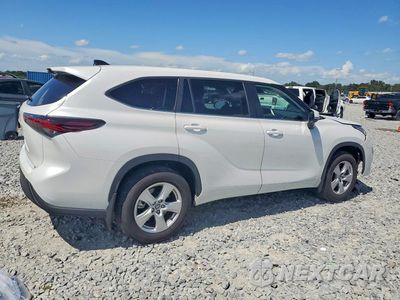Trzecie zdjęcie samochodu z tyłu: 2024 TOYOTA HIGHLANDER LE VIN:5TDKDRAH0RS054981 - miniatura