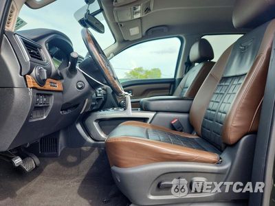 Zdjęcie 7 z 13 samochodu: 2019 NISSAN TITAN PLATINUM RESERVE VIN:1N6AA1E65KN518015 - miniatura