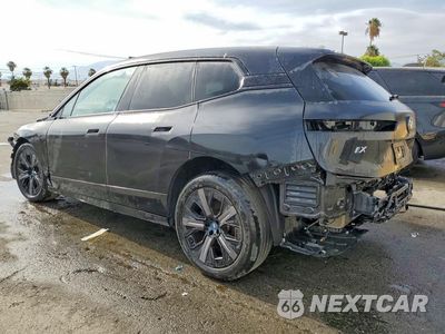 Drugie zdjęcie samochodu z przodu: 2024 BMW IX XDRIVE50 VIN:WB523CF04RCN52035 - miniatura
