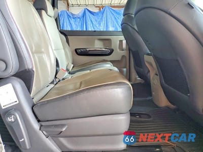 Zdjęcie 11 z 13 samochodu: 2015 KIA SEDONA SX VIN:KNDMC5C12F6037843 - miniatura