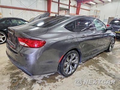 Trzecie zdjęcie samochodu z tyłu: 2015 CHRYSLER 200 S VIN:1C3CCCBG4FN677438 - miniatura