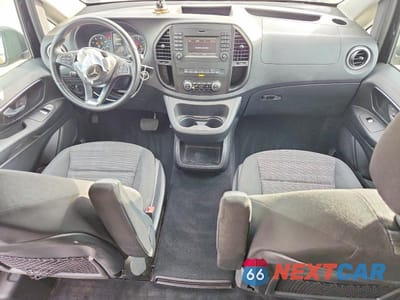 Zdjęcie 8 z 13 samochodu: 2018 MERCEDES-BENZ METRIS VIN:WD4PG2EE4J3479698 - miniatura