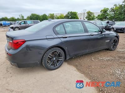 Trzecie zdjęcie samochodu z tyłu: 2015 BMW 750 LXI VIN:WBAYF8C5XFD654915 - miniatura